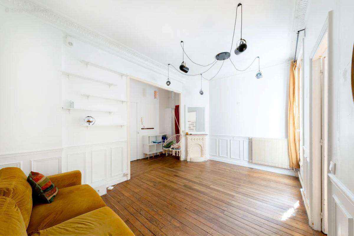 Appartement à PARIS-10E