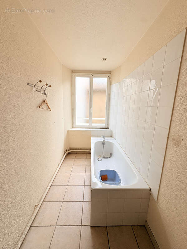 Appartement à SAINT-SYMPHORIEN-DE-LAY