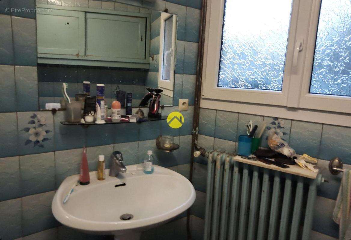 Maison à SAINT-AMAND-MONTROND