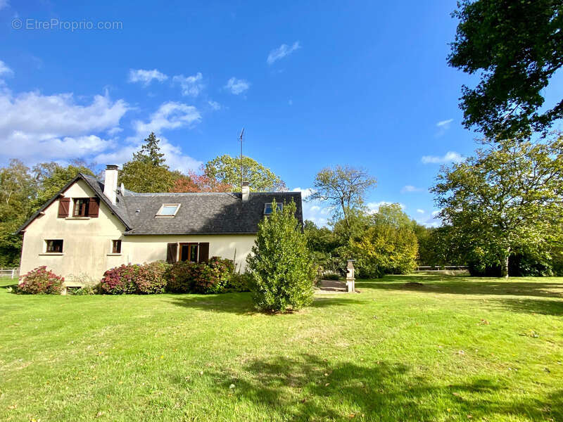 Maison à PONT-L&#039;EVEQUE