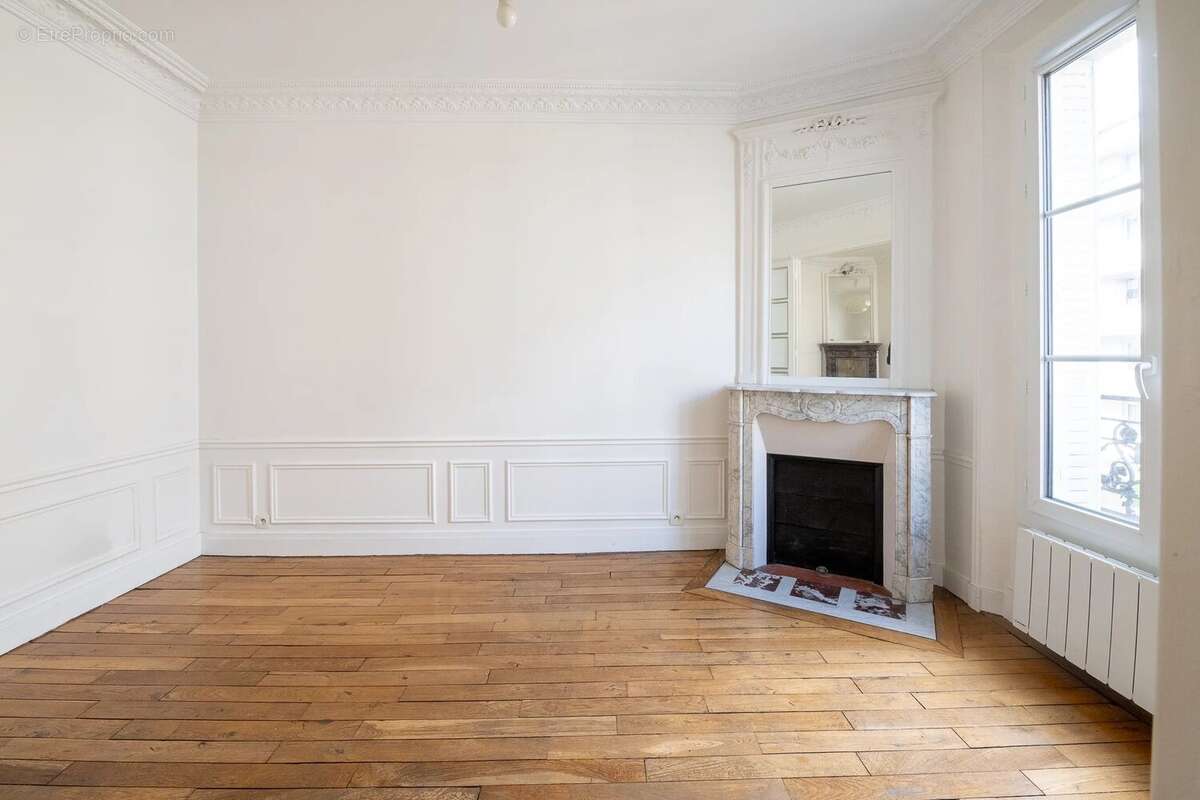 Appartement à PARIS-15E