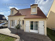 Maison à MOGNEVILLE