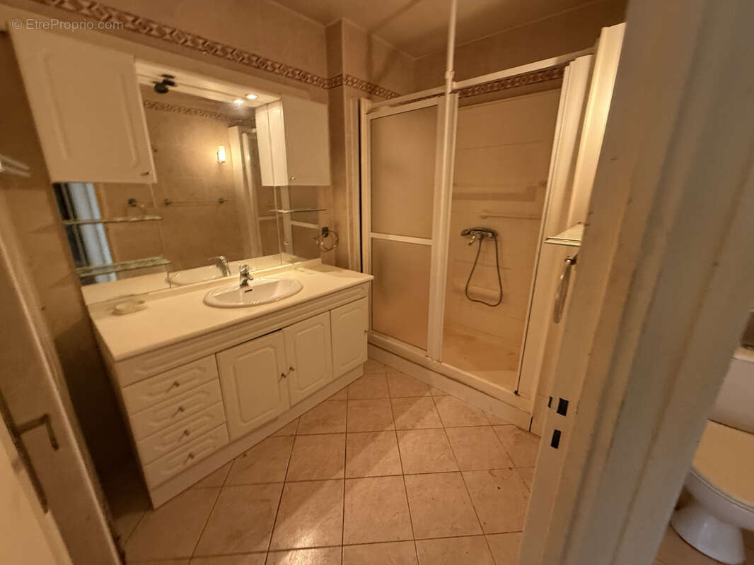 Appartement à ISSY-LES-MOULINEAUX