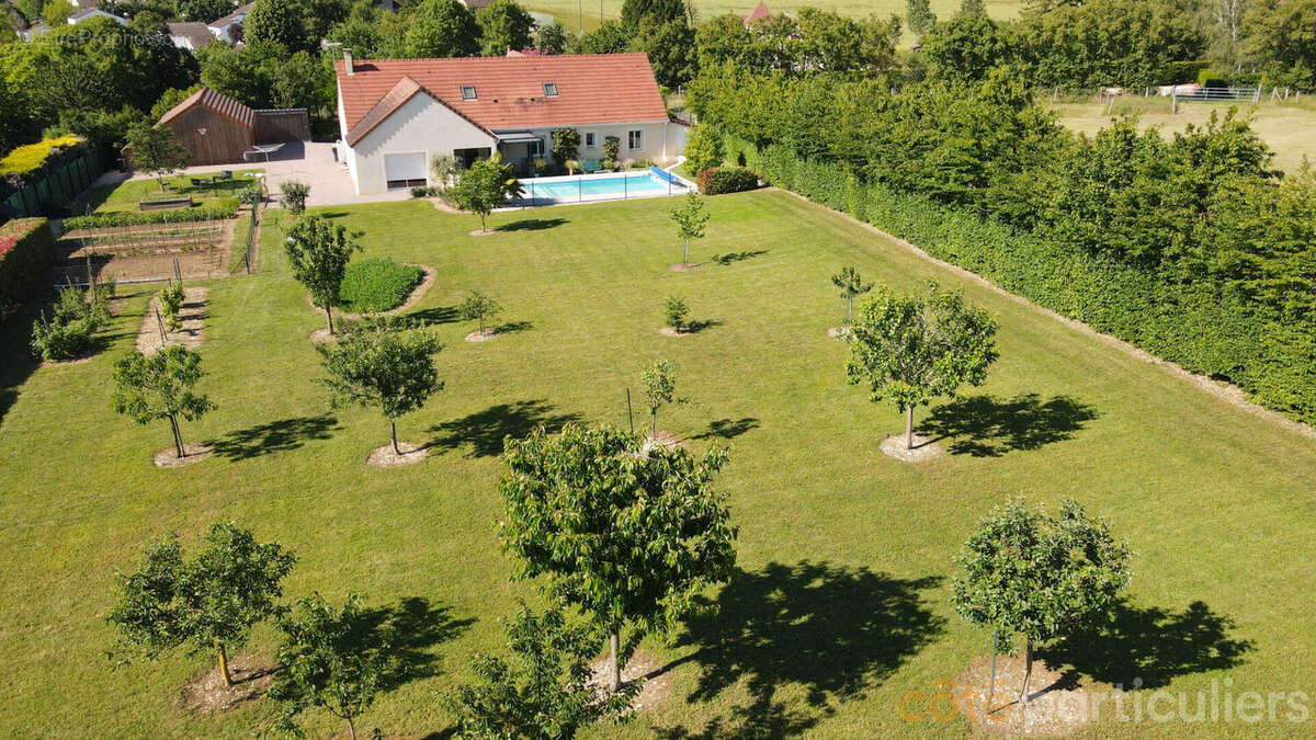 Maison à CHATEAUNEUF-SUR-CHER