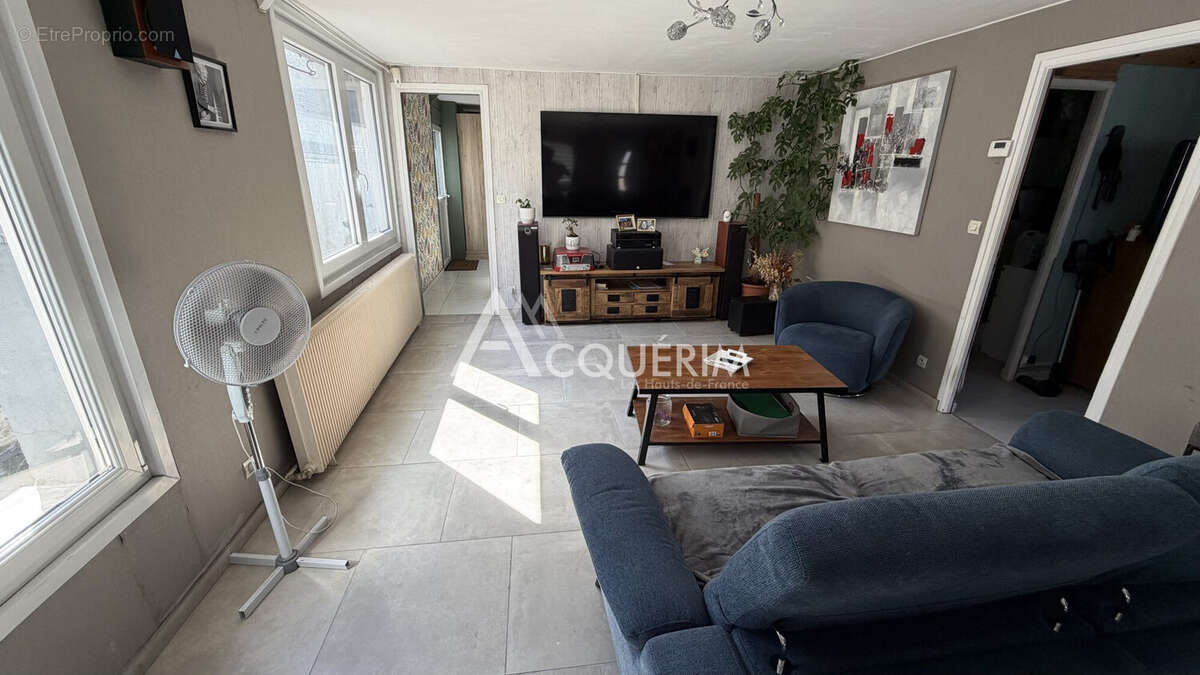Maison 130 m² à Carvin  - photo 2