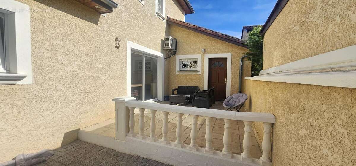 Maison 5 pièces Saint Laurent de Mure - 530000 € - photo 9