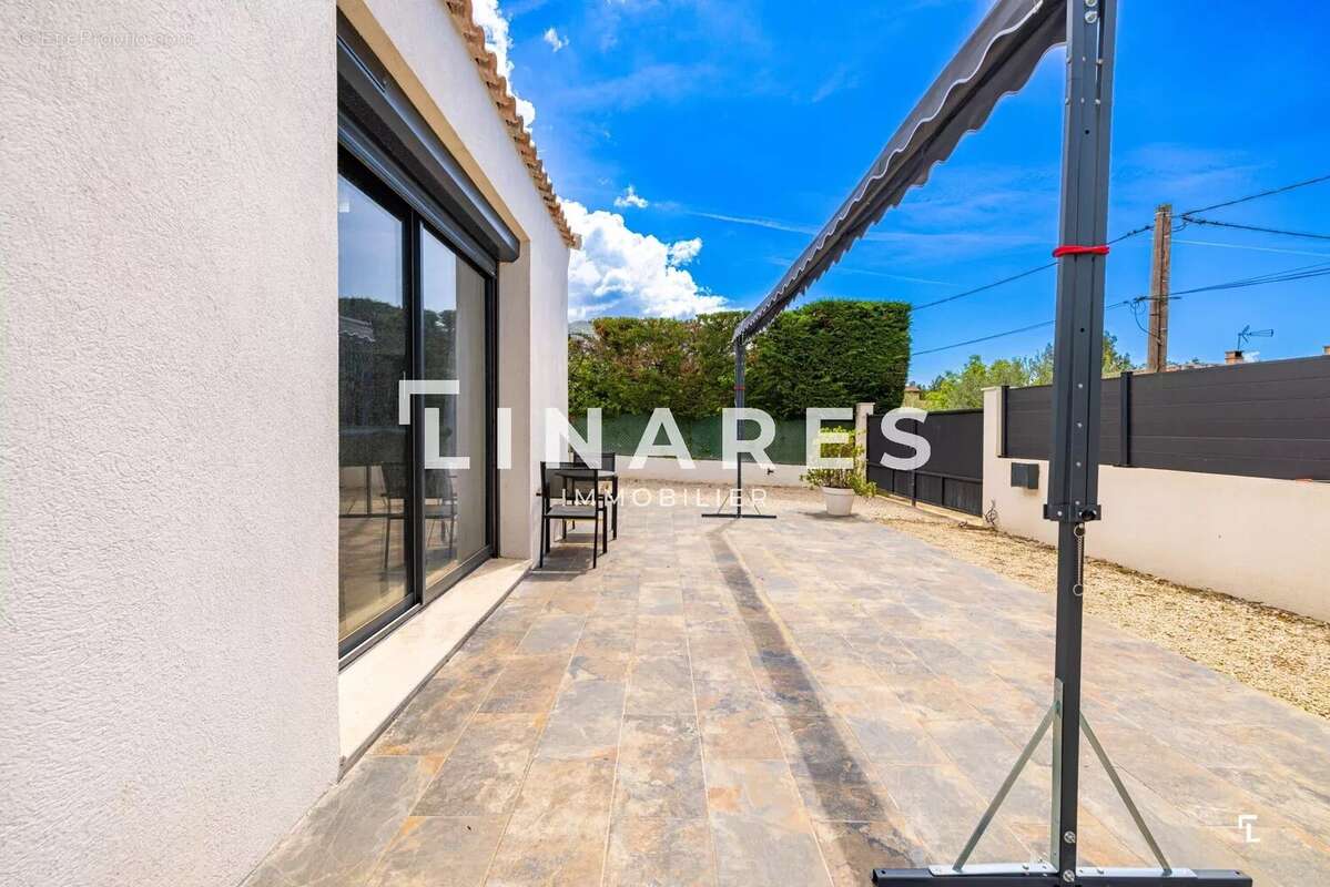 Maison à ROQUEVAIRE