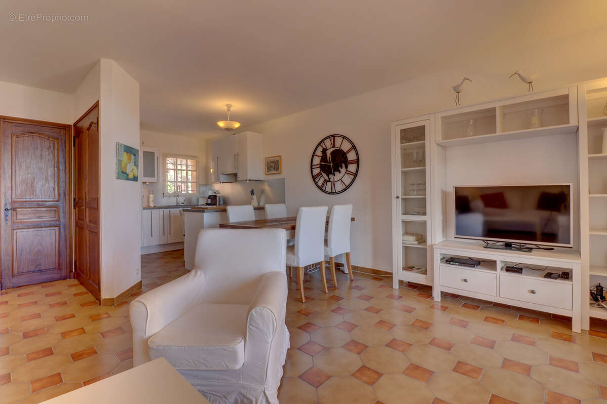 Appartement à THEOULE-SUR-MER