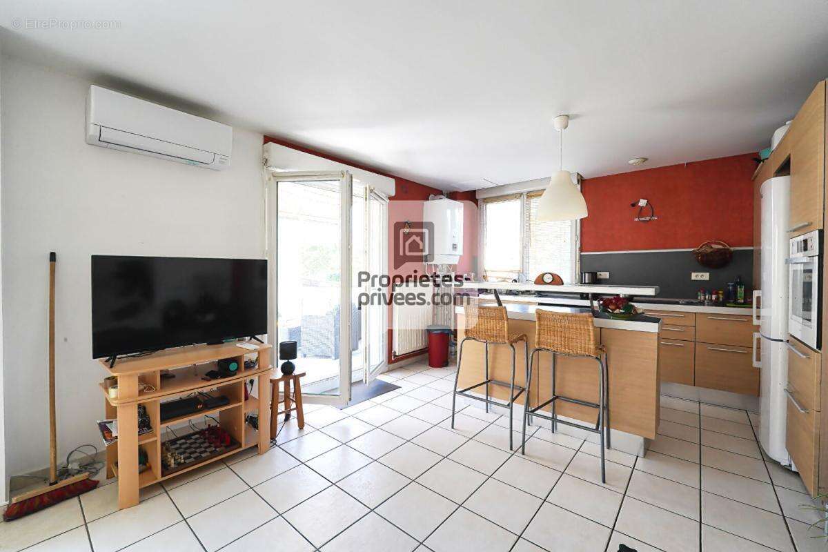 Appartement à SEYSSINET-PARISET