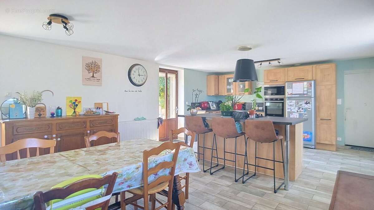Maison Chauvigny 4 pièce(s) 132 m2 - photo 3