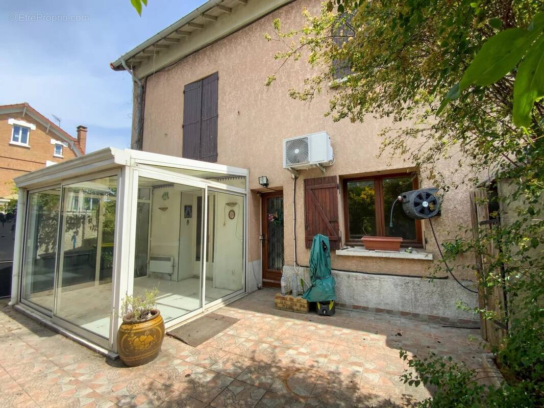 Maison à VILLEMOMBLE