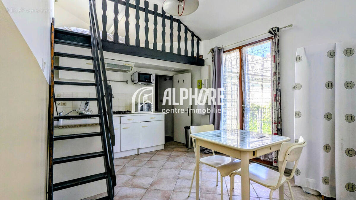 Appartement à SAINT-MICHEL-CHEF-CHEF