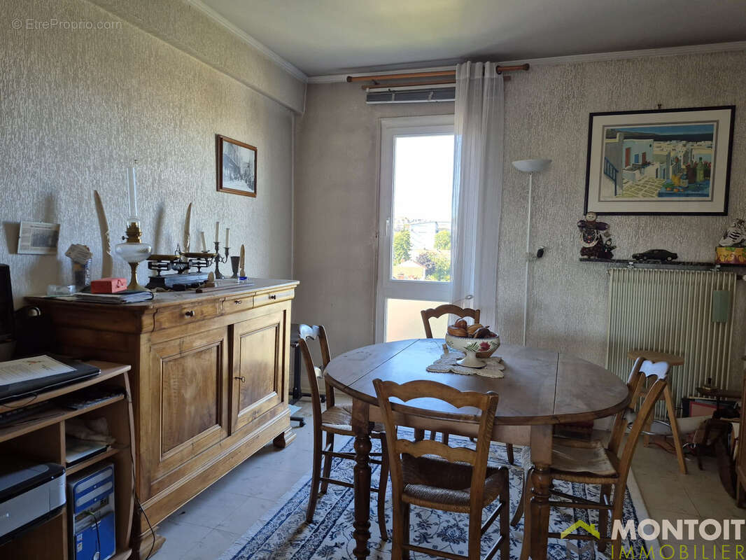 Appartement à THIAIS