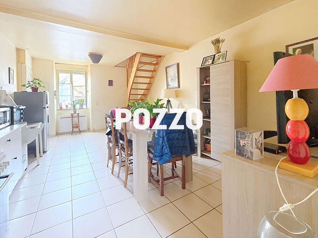 Investissement locatif - maison de type f3 à pontorson avec jardin - photo 3