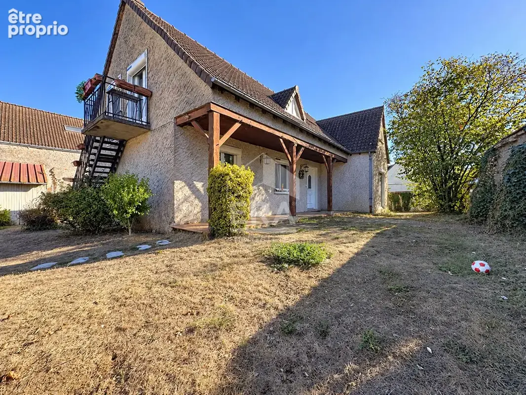 Photo Maison à Brieres-Les-Scelles au prix de 347 000€