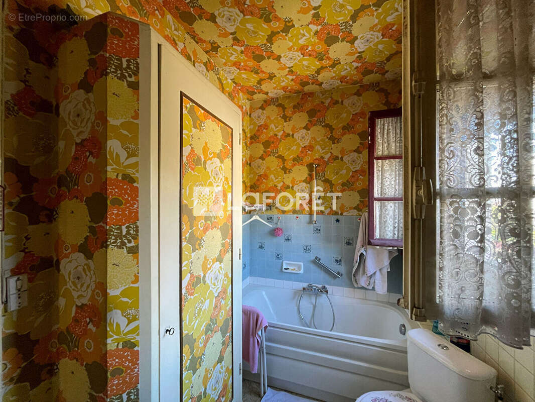 Maison à LONS-LE-SAUNIER