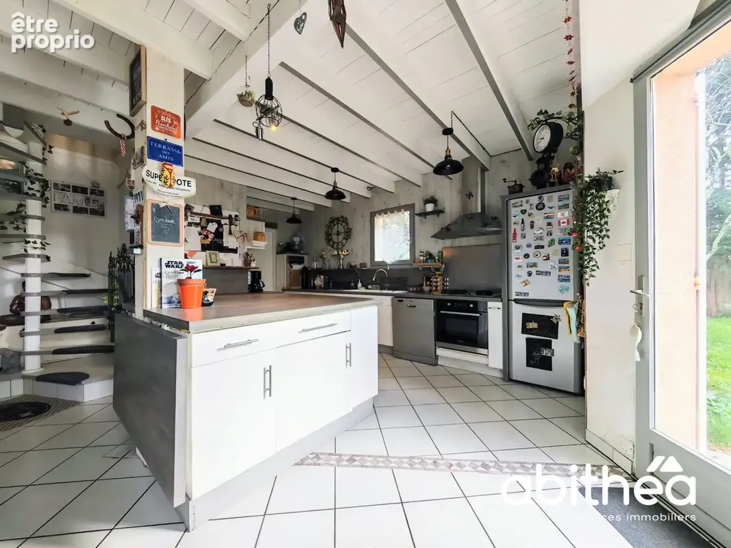 L'agence ABITHEA Libourne vous ouvre les portes d’un véritable cocon familial à Galgon… - photo 12