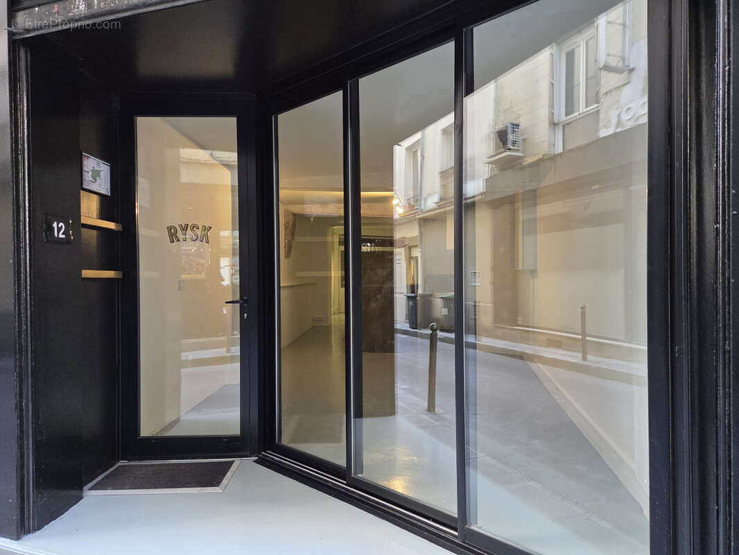 Local commercial a vendre - quartier sentier - photo 5