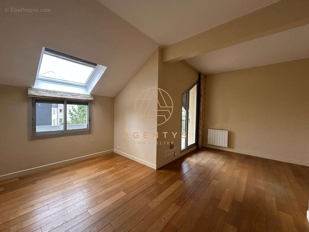 Appartement à NOGENT-SUR-MARNE