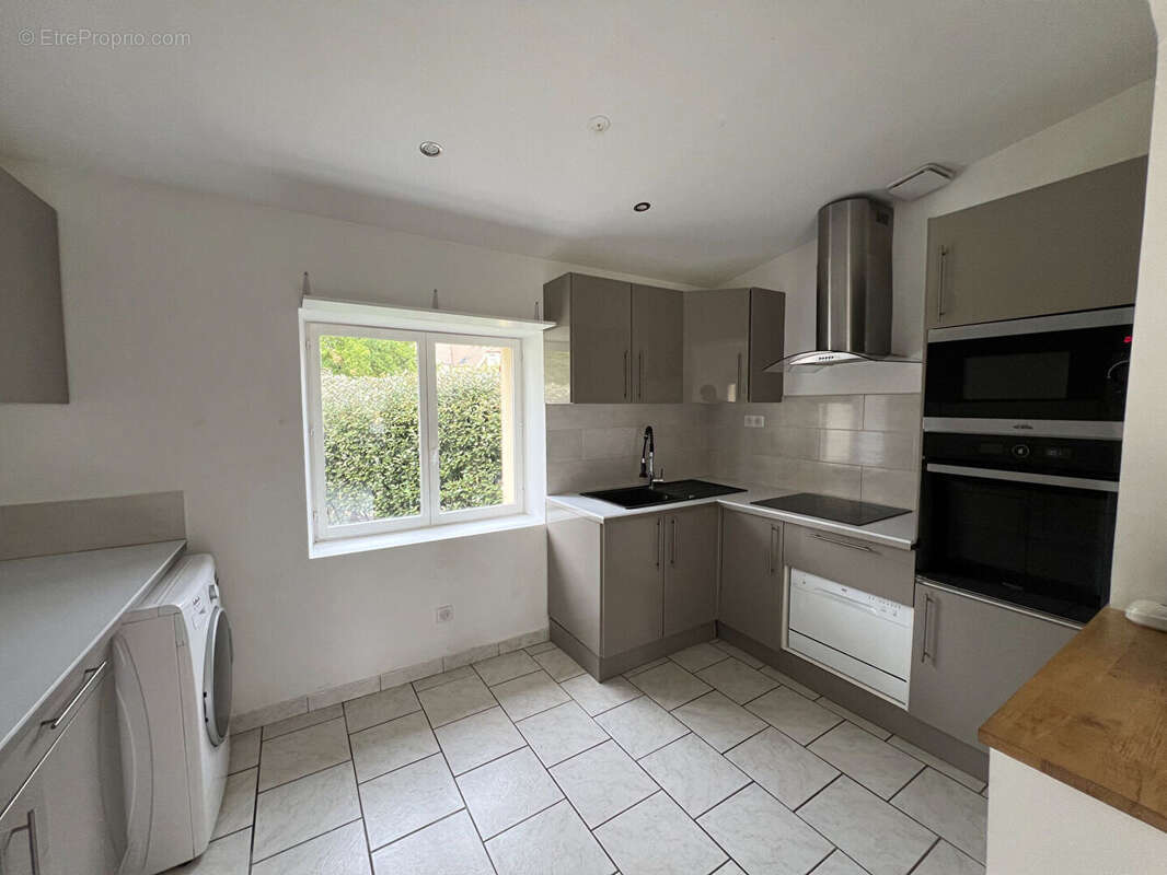 Maison à POIGNY-LA-FORET