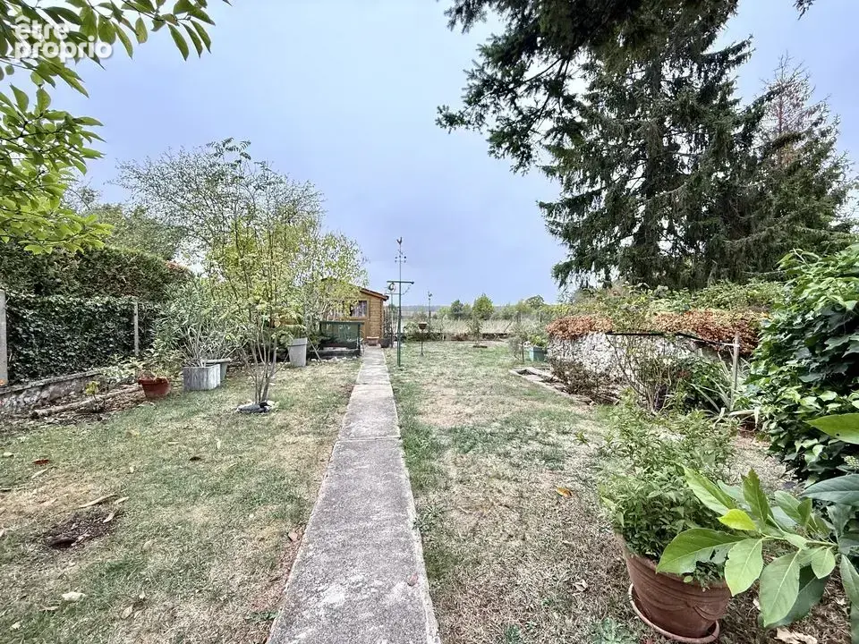 Maison impeccable avec jardin soigné, 3 chambres et garage à - photo 17