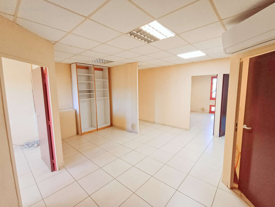 Aubenas - local professionnel 142m2 - photo 6