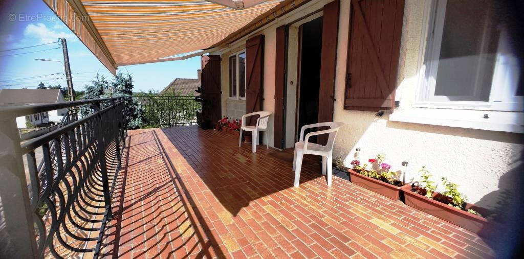 Maison à SAINT-GERMAIN-DES-FOSSES