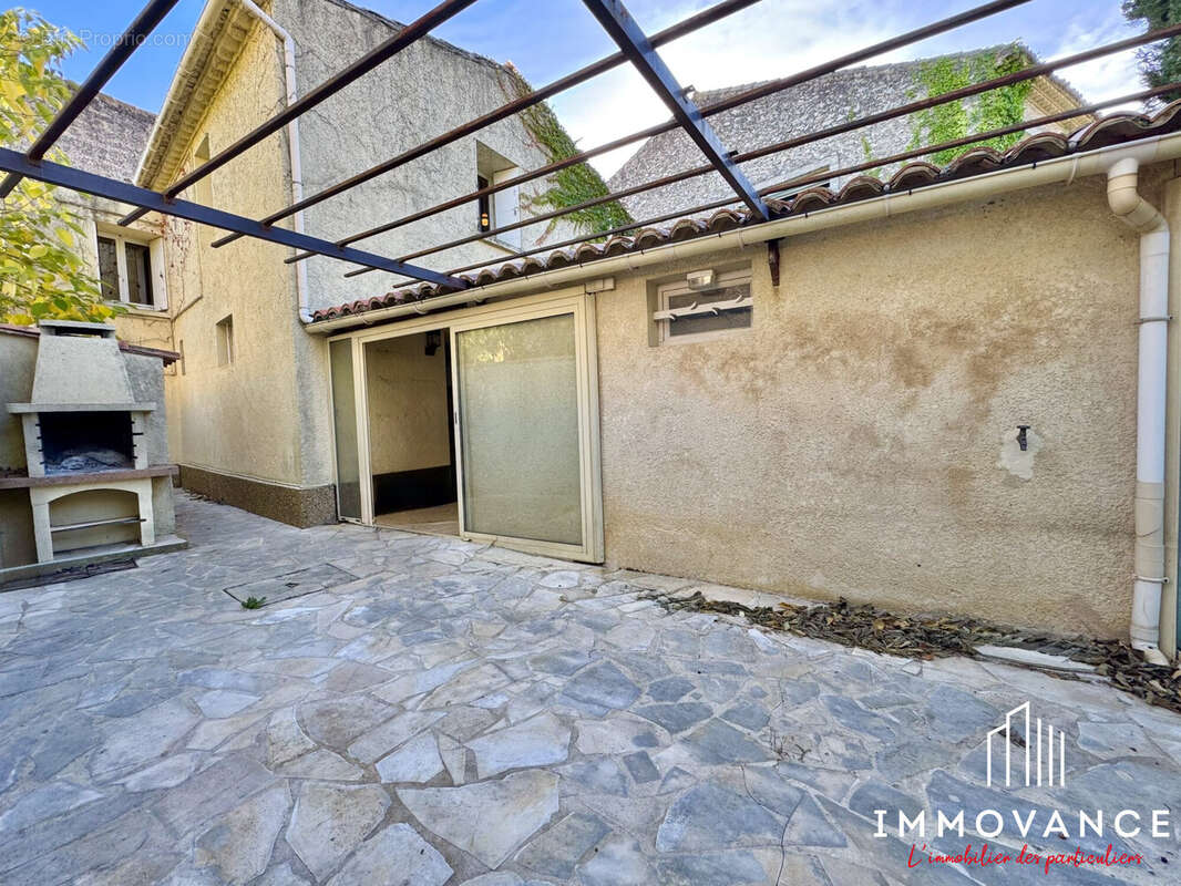 Maison à SAINT-HILAIRE-DE-BEAUVOIR