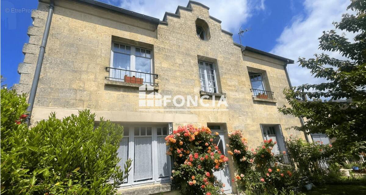 Maison à COUCY-LE-CHATEAU-AUFFRIQUE