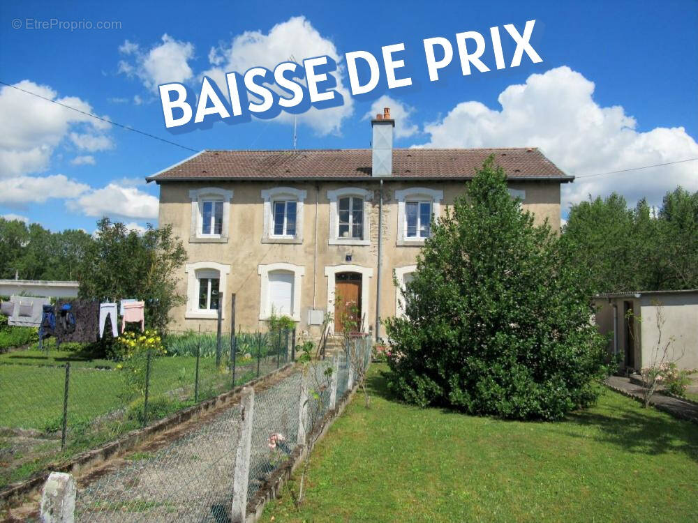 Appartement à MIRECOURT