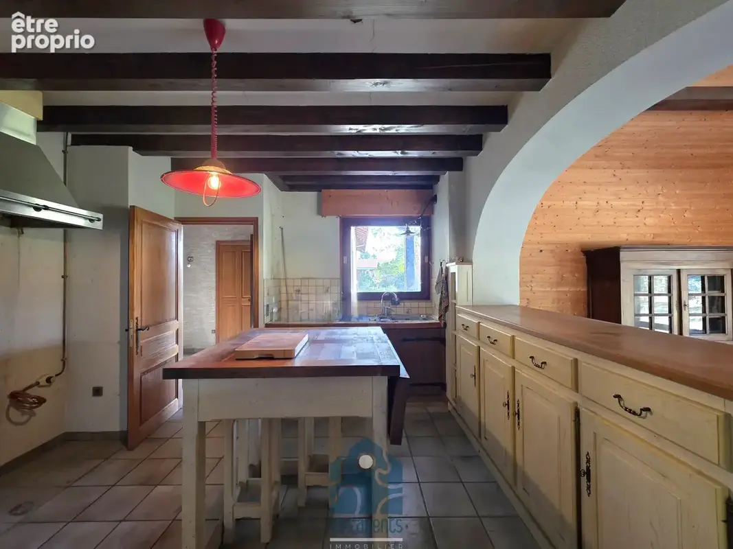 Propriété 6 pièces 4 chambres avec grange, cave, maison d'ami et dépendances - photo 6