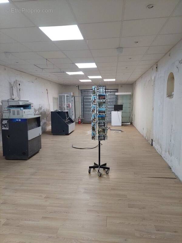 Commerce à DAUMAZAN-SUR-ARIZE