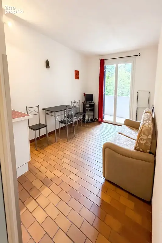 Appartement 31 m² à Saint-Cyr-Sur-Mer  - photo 4