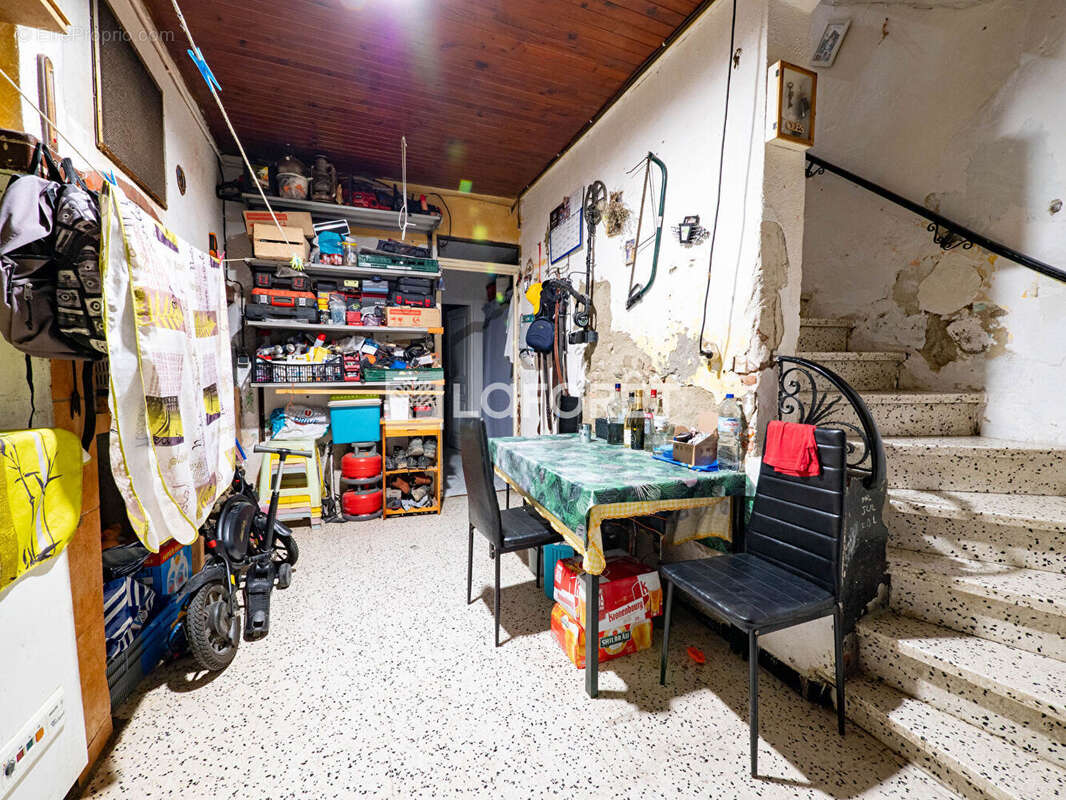 Maison de village à ILLE SUR TET , garage, 1 chambre et 1 bureau - photo 7