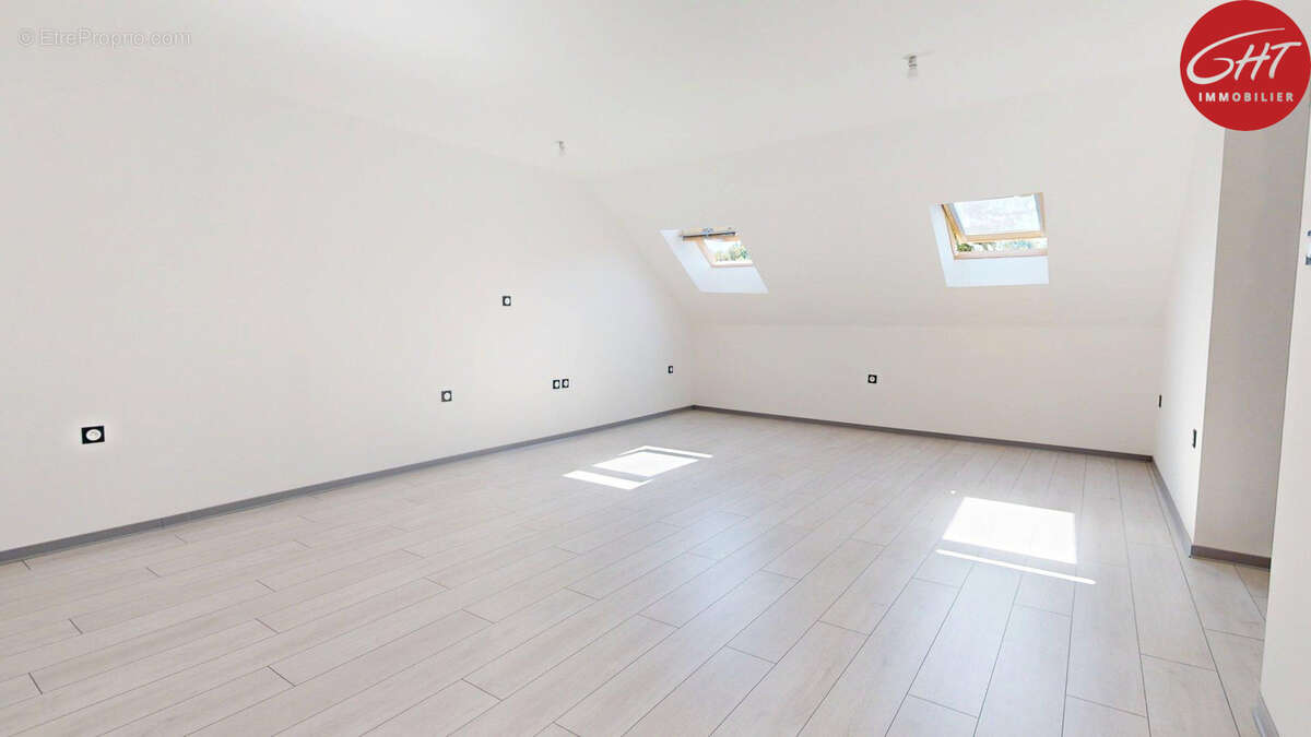 Appartement à BURGILLE