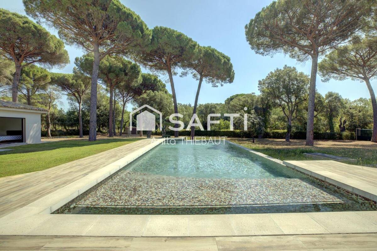 Photo 1 - Maison à ROQUEBRUNE-SUR-ARGENS