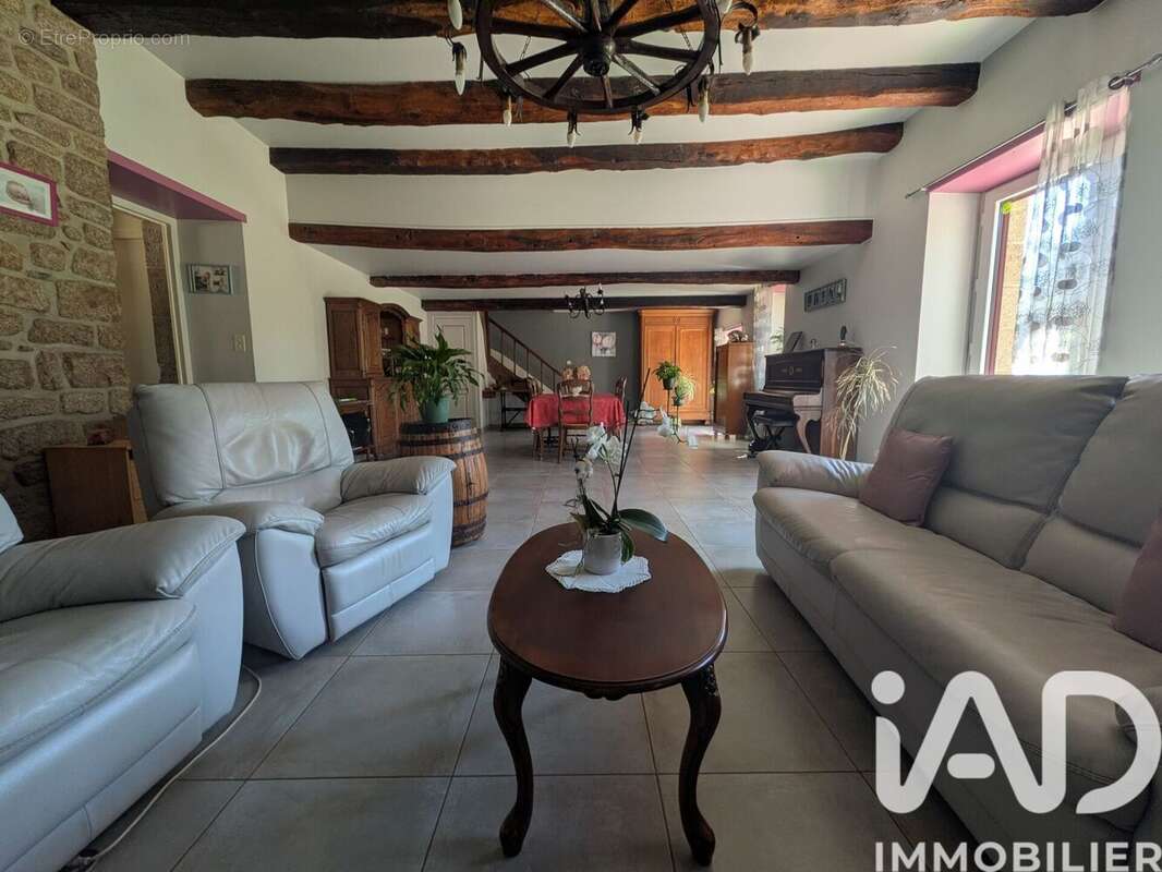 Photo 4 - Maison à LOUVIGNE-DU-DESERT