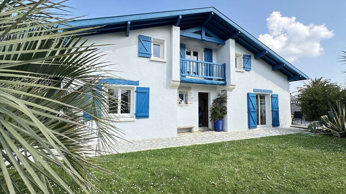 Maison landaise de type t6 de 177 m2 avec piscine - photo 2