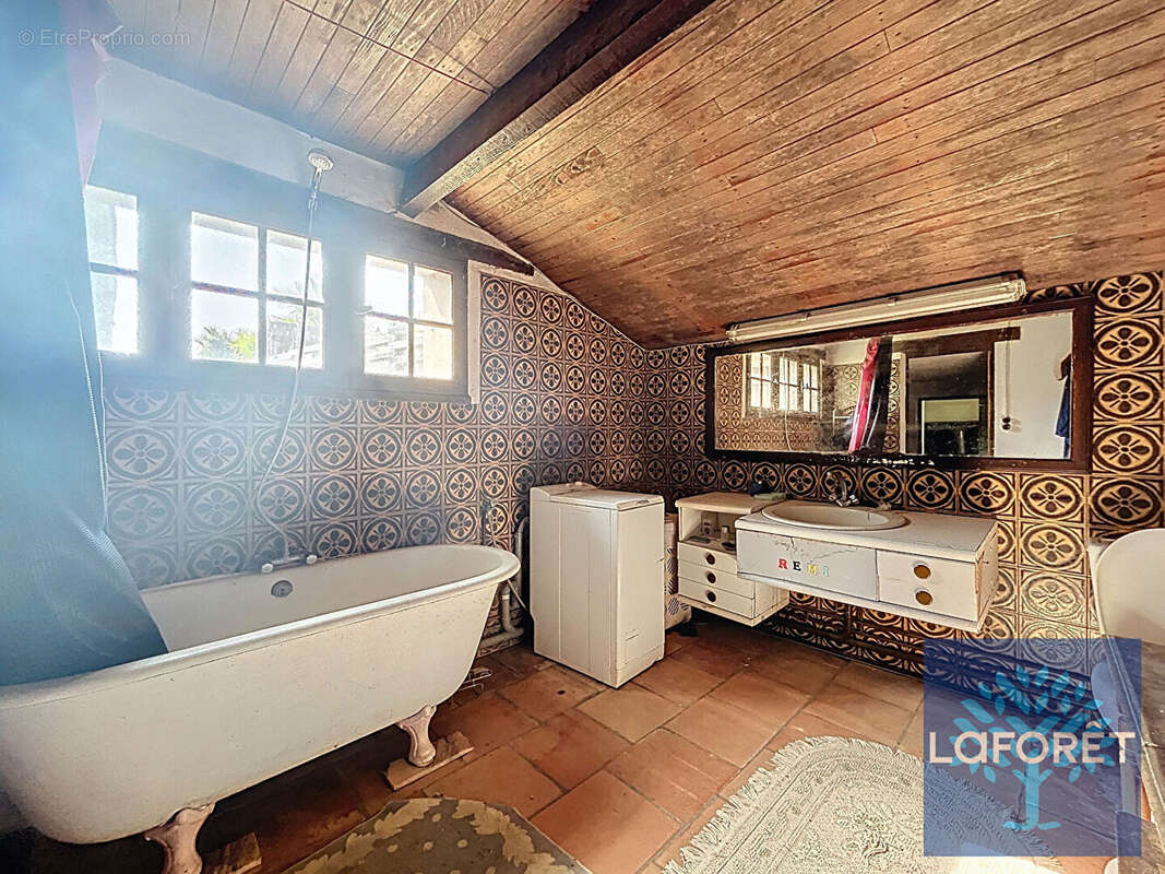 Maison à SAINT-GEOURS-DE-MAREMNE