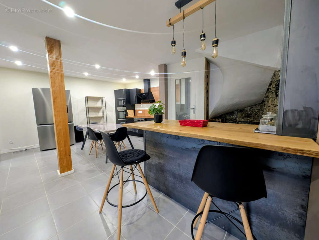 Maison à CONILHAC-CORBIERES