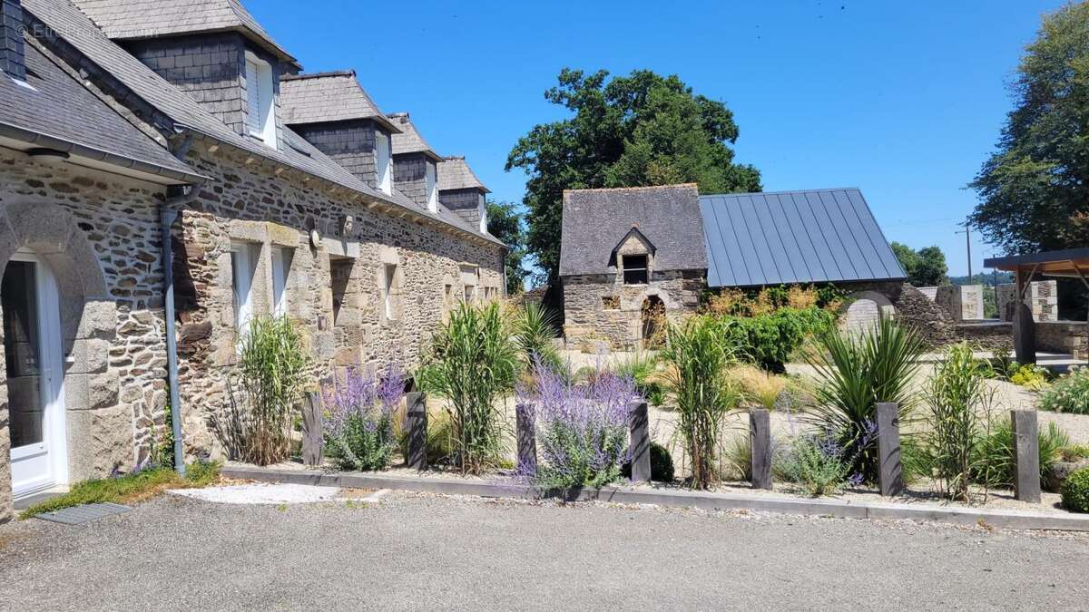 Maison à LE HAUT-CORLAY