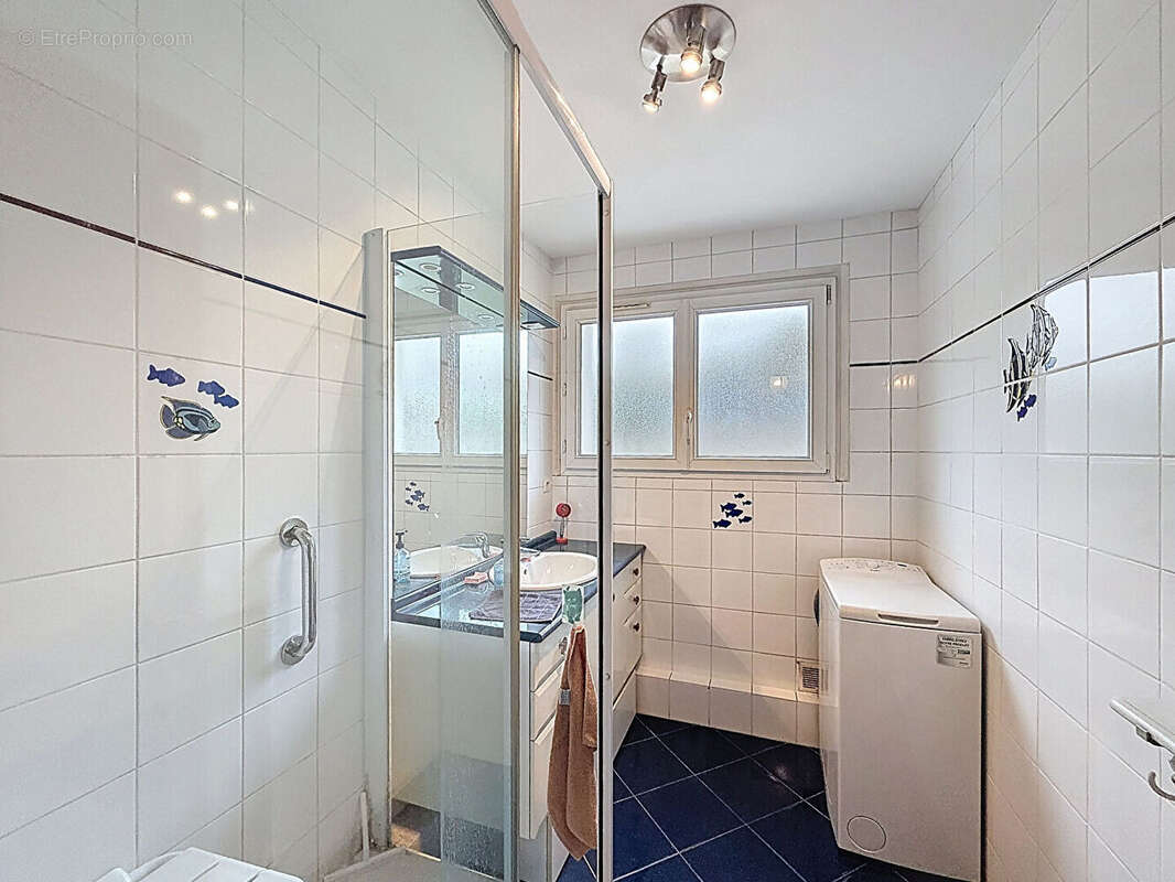 Appartement à SAINT-MAUR-DES-FOSSES