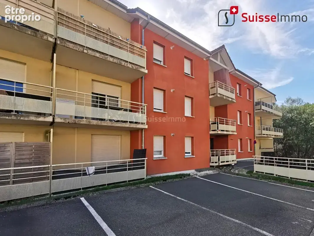 Appartement à GRAND-CHARMONT