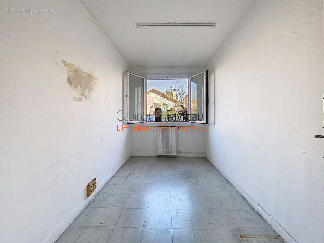 Commerce à VITRY-SUR-SEINE