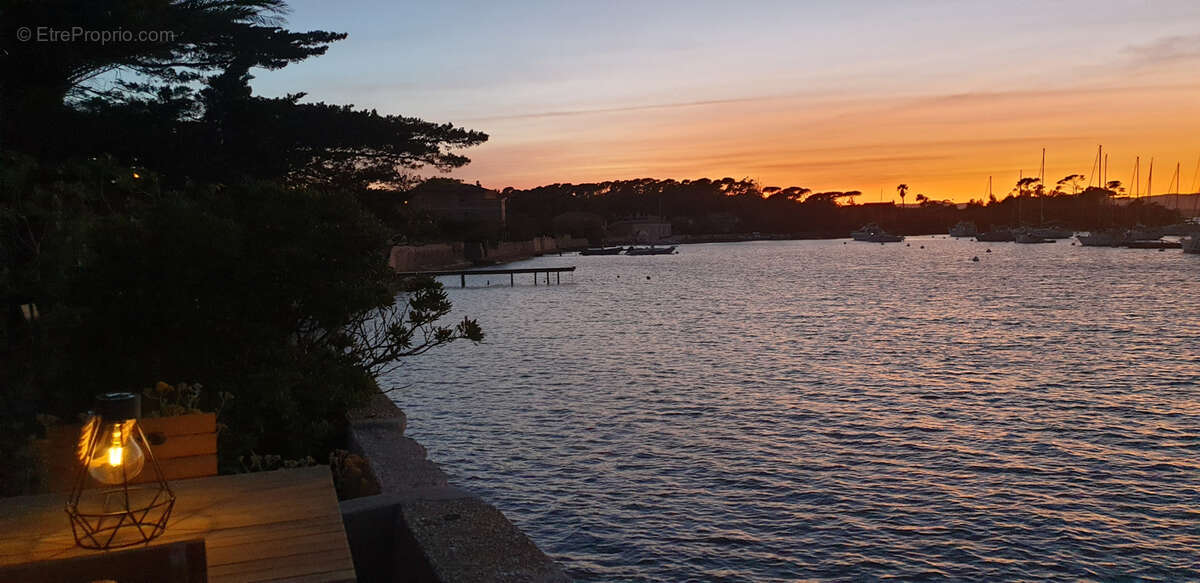 Appartement à HYERES