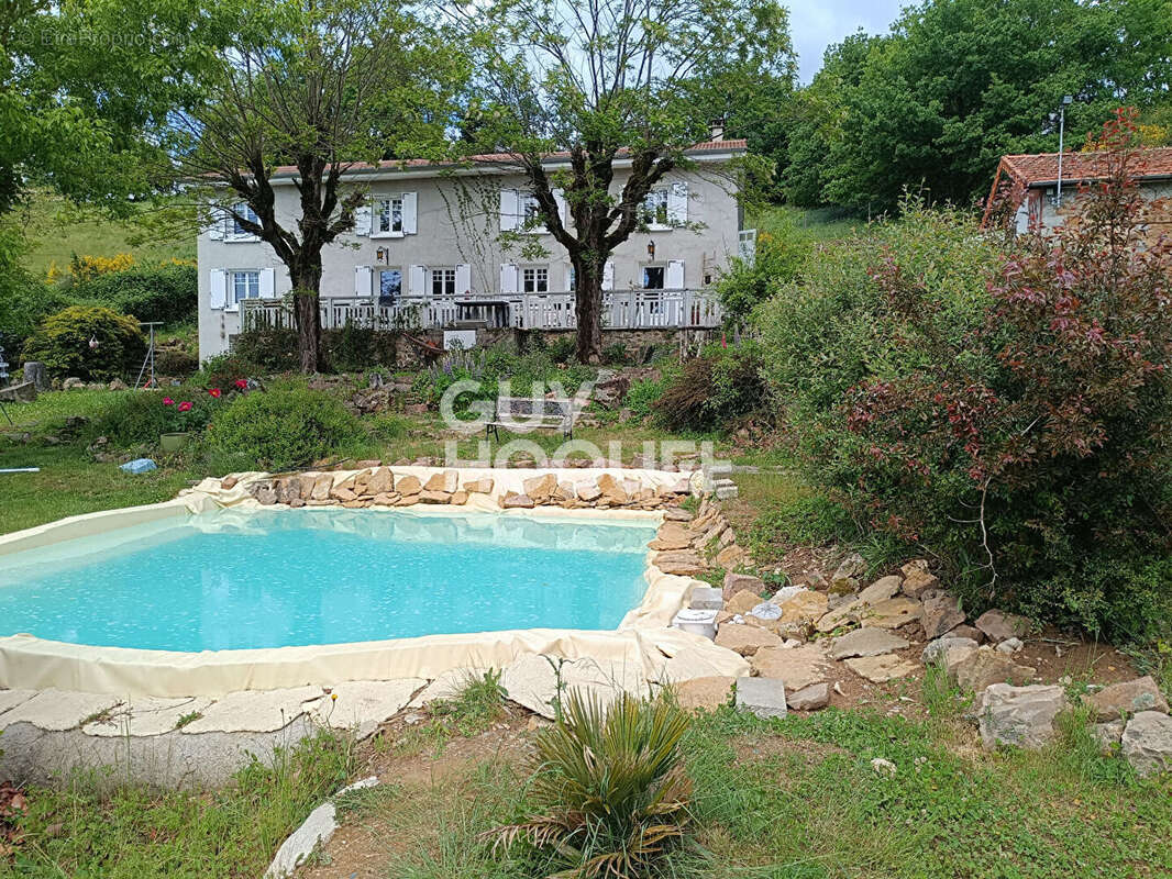 Maison à CHAMBOST-LONGESSAIGNE