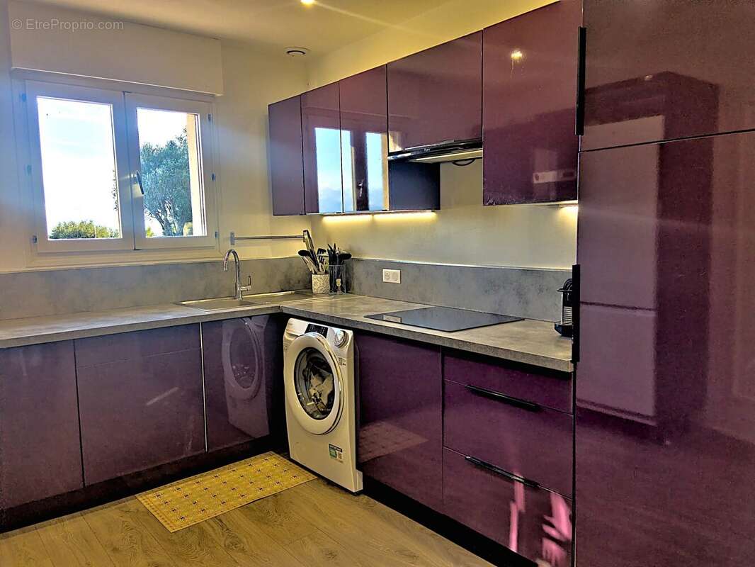 Maison à SAINT-LAURENT-DU-VAR