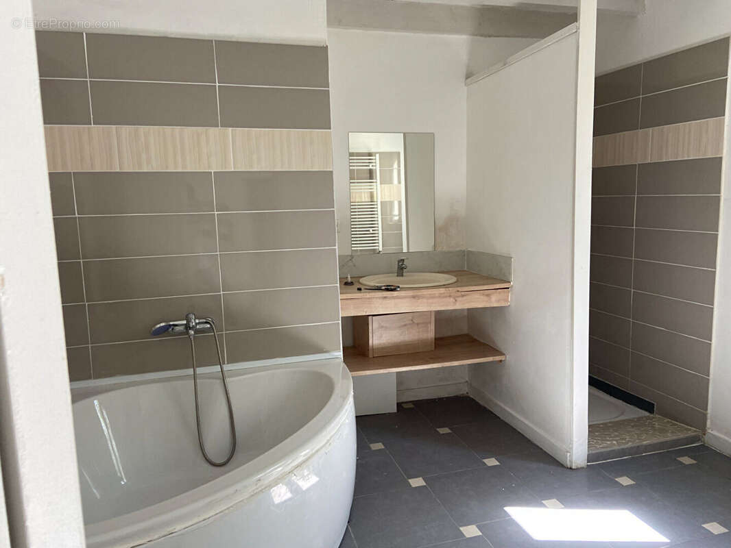 Maison à PARIGNY-LES-VAUX