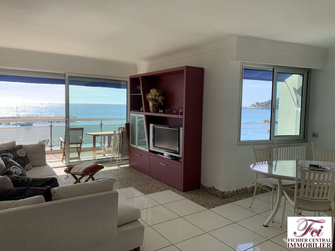 Appartement à ROQUEBRUNE-CAP-MARTIN