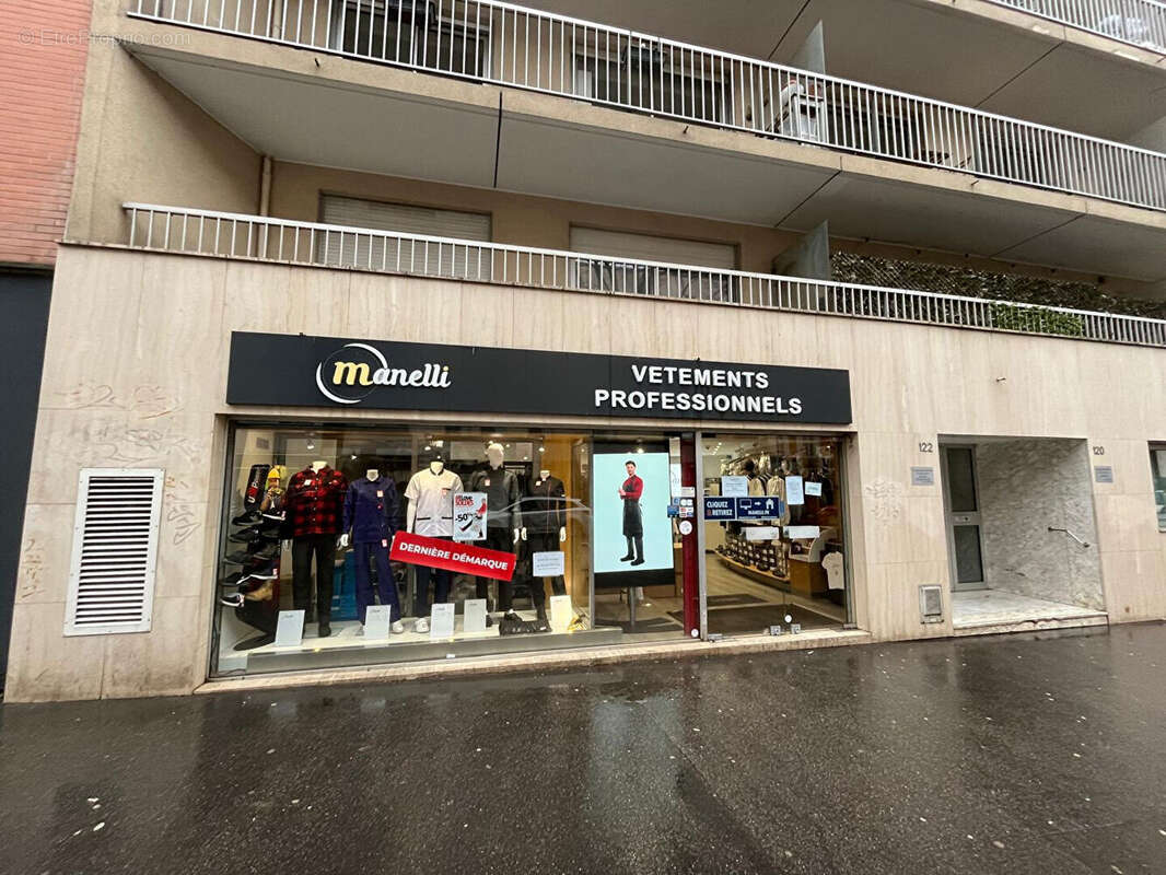 Commerce à PARIS-15E